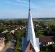 Sutvarkyti Ylakių bažnyčios bokštai, primenantys  miestelio pavadinimą