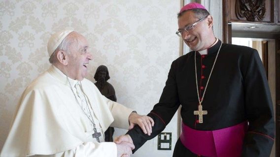 Popiežius priėmė nuncijų Ukrainoje arkivyskupą V. Kulboką