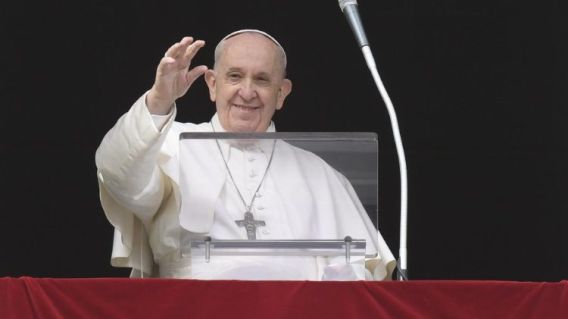 Popiežius pasveikino Kalėdas švenčiančias Rytų Bažnyčias