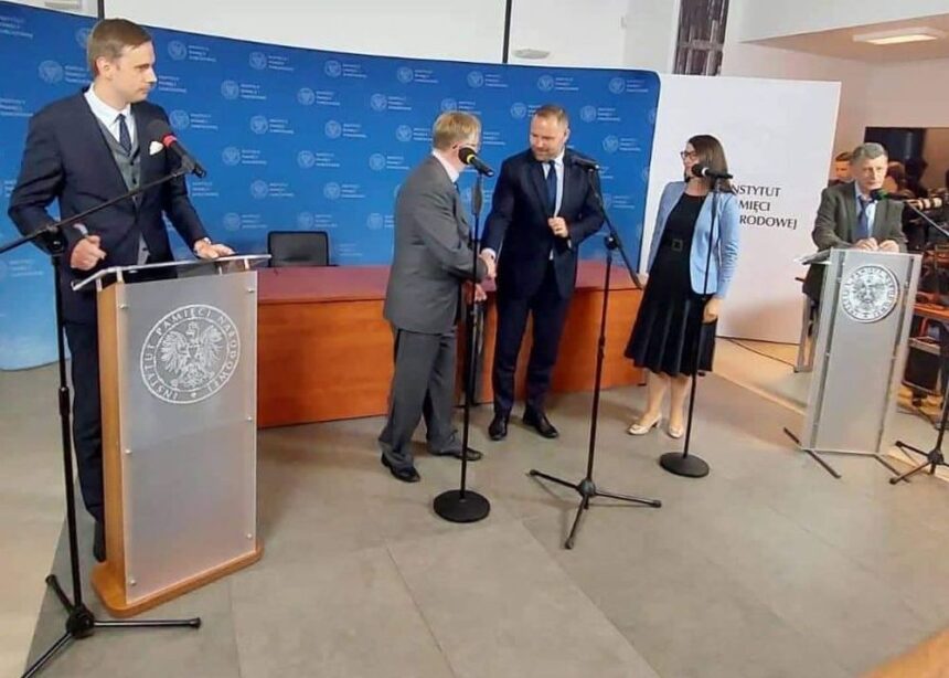 Varšuvoje Lietuvos gyventojų genocido ir rezistencijos tyrimo centras pasirašė bendradarbiavimo sutartį su Lenkijos Tautos atminties institutu