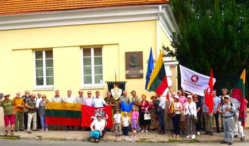Prezidento Antano Smetonos 150-ųjų gimimo metinių paminėjimas Vilniuje Prezidento Antano Smetonos 150-ųjų gimimo metinių paminėjimas Vilniuje