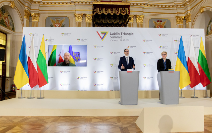 Liublino trikampio premjerų susitikime aptarta parama Ukrainai, sankcijų Rusijai ir Baltarusijai stiprinimas