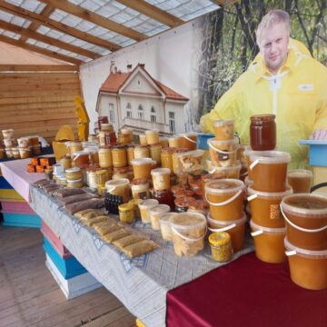 Liepos mėnesį Užulėnyje organizuojama Lietuvos bitininkų šventė (programa)
