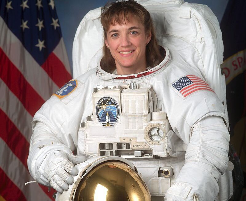 Kazimiero Simonavičiaus universitetas kviečia į susitikimą su NASA astronaute Heidemarie Stefanyshyn-Piper