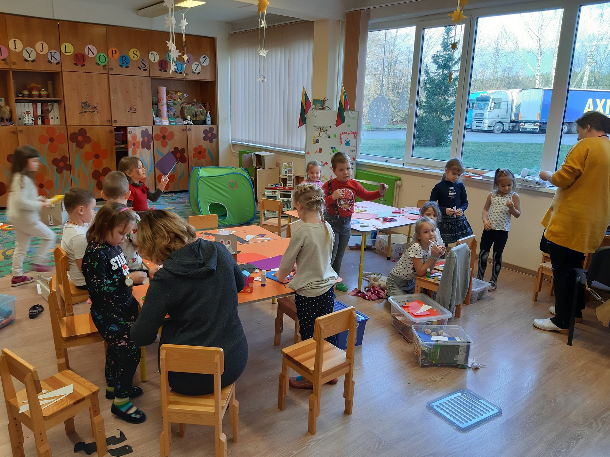 Pietryčių Lietuvos švietimo bendruomenę pasiekė kalėdinės dovanėlės Pietryčių Lietuvos švietimo bendruomenę pasiekė kalėdinės dovanėlės