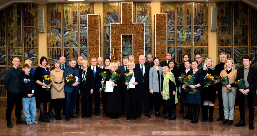 Seime pirmą kartą apdovanoti istorijos saugotojai ir kūrėjai