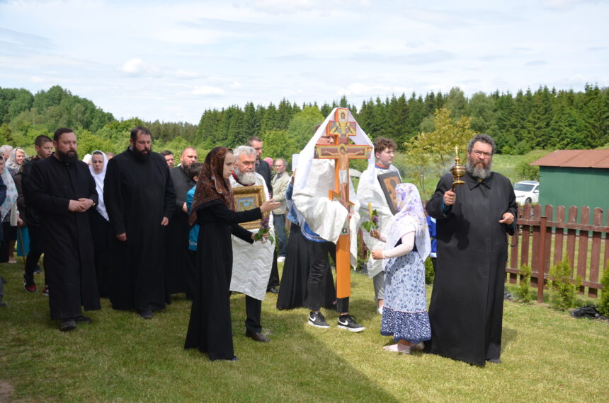 Po rekonstrukcijos pašventinta sentikių bendruomenės Šv. Trejybės cerkvė Daniliškėse