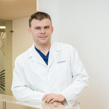Erkės jau pabudo: gydytojas V. Morozovas įspėja, kad apsisaugoti vien skiepų ir repelentų neužteks