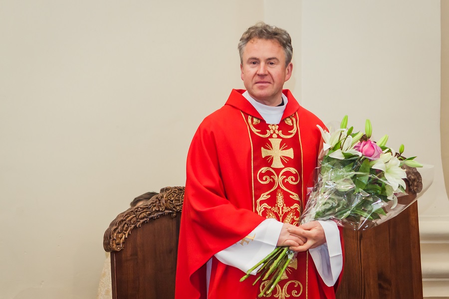 Sveikiname Trakų dekanato dekaną kleboną Joną Varanecką kunigystės 30-mečio proga