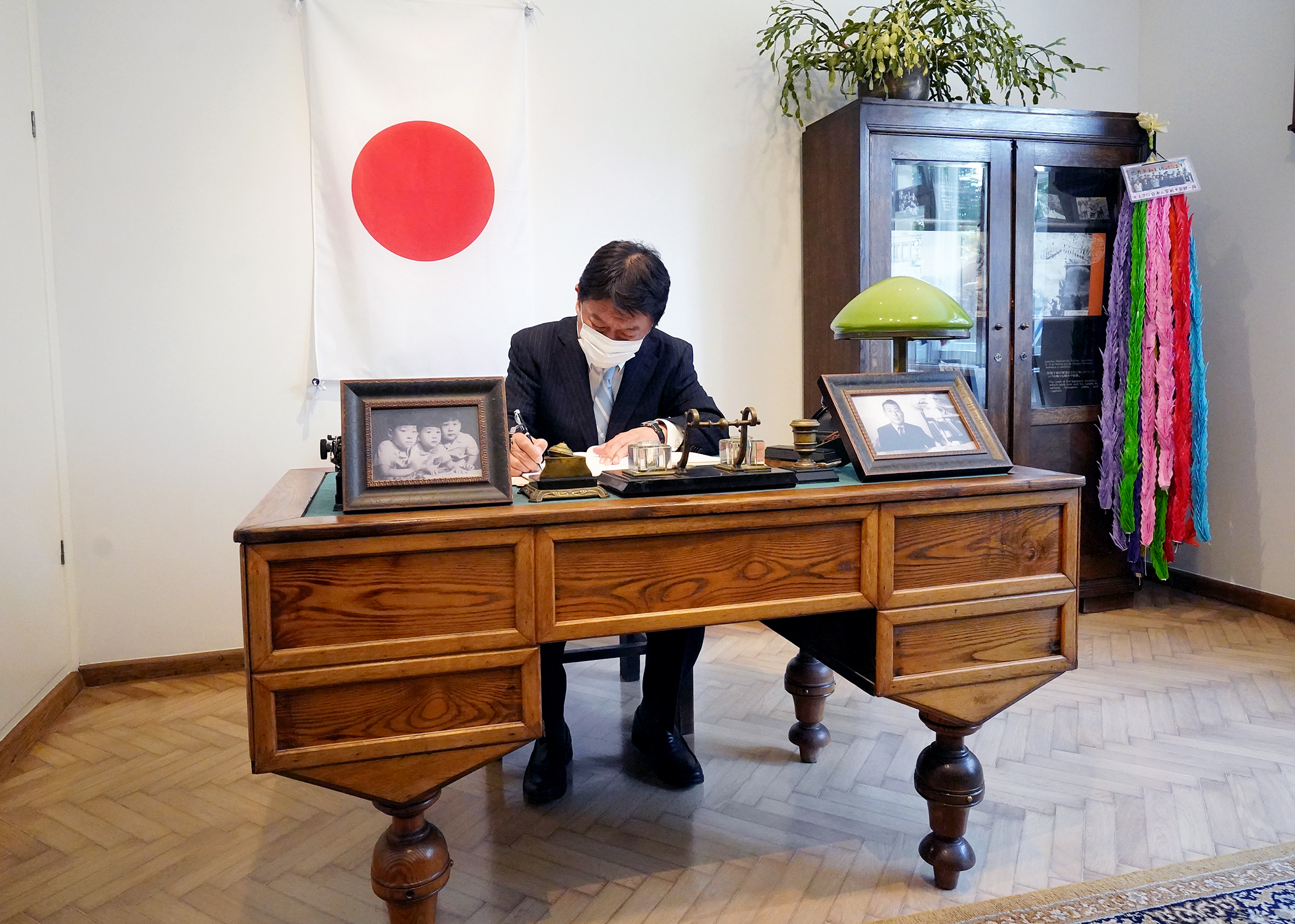 Japonijos užsienio reikalų ministras Toshimitsu Motegi apsilankė Sugiharos namų muziejuje