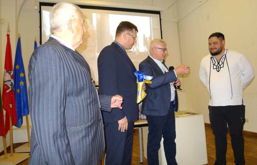 Eugeno Konovaleco hibridinė konferencija