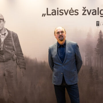 Adolfo Ramanausko-Vanago premijos įteikimas Varėnoje