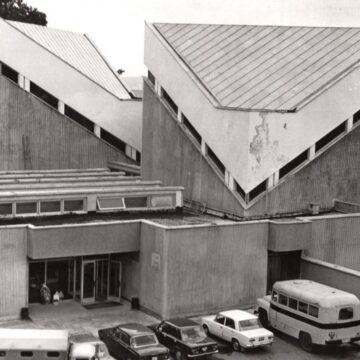 Sovietmečiu pastatyti Vilniaus laidojimo rūmai turėjo slaptą misiją – dabar pirmą kartą atveriami „Open House Vilnius“ lankytojams Sovietmečiu pastatyti Vilniaus laidojimo rūmai turėjo slaptą misiją – dabar pirmą kartą atveriami „Open House Vilnius“ lankytojams
