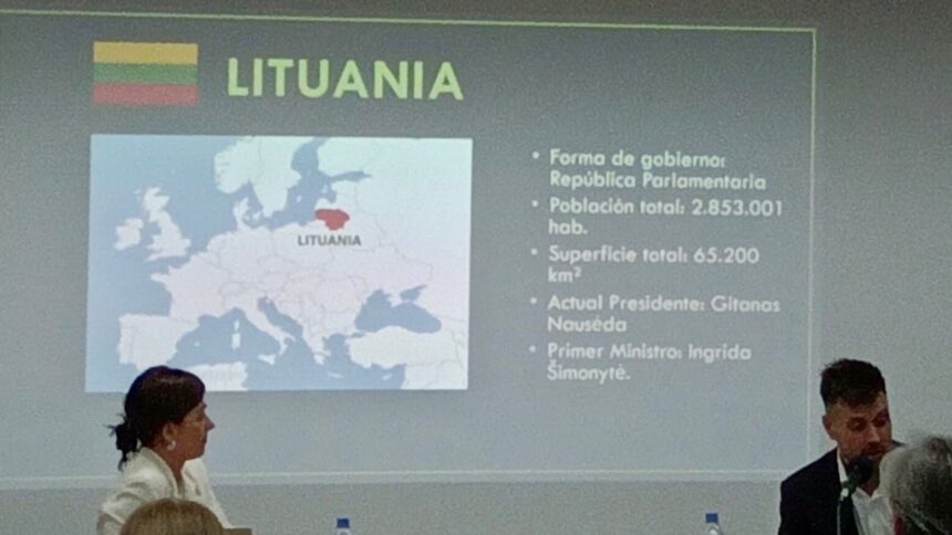 Istoriniai ir šių dienų lietuvių tautos ir Argentinos santykiai aptarti La Platos Nacionaliniame Universitete
