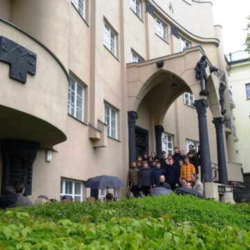 Kaune atidengta atminimo lenta choro „Ąžuoliukas“ įkūrėjui prof. Hermanui Perelšteinui Kaune atidengta atminimo lenta choro „Ąžuoliukas“ įkūrėjui prof. Hermanui Perelšteinui
