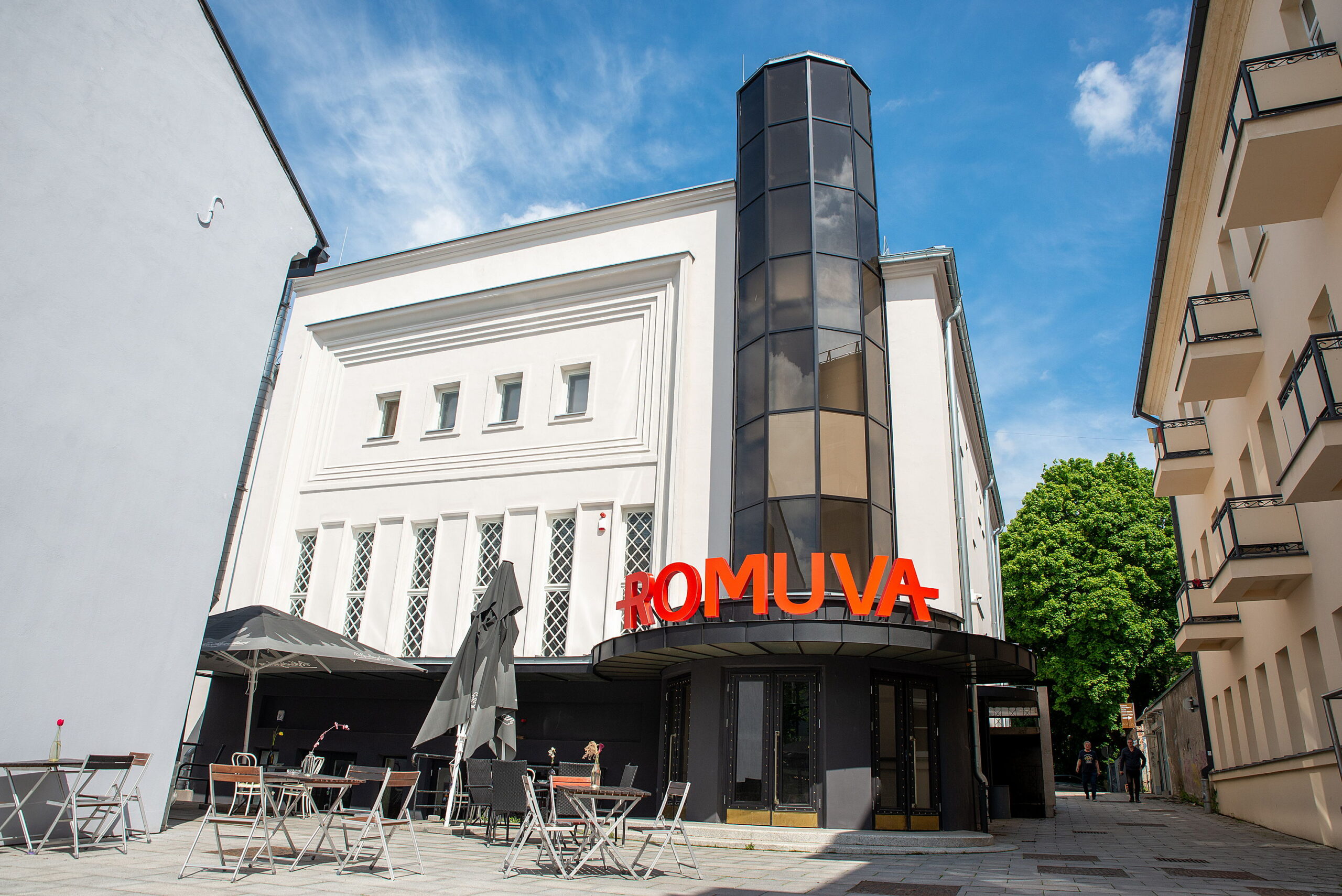 Po rekonstrukcijos atidarytas seniausias kino teatras Lietuvoje – „Romuva“