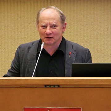 Apie Laisvės premijos laureatą Julių Sasnauską