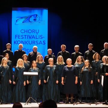 Chorų festivalis-konkursas „Mūsų dainose“: valstybinio kamerinio choro „Polifonija“ koncertas Vievyje