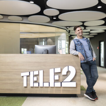 Darbas „Tele2“ salone padėjo tvirtus karjeros pamatus: Tadas ne tik užaugo įmonės viduje, bet ir prisidėjo prie naujovių