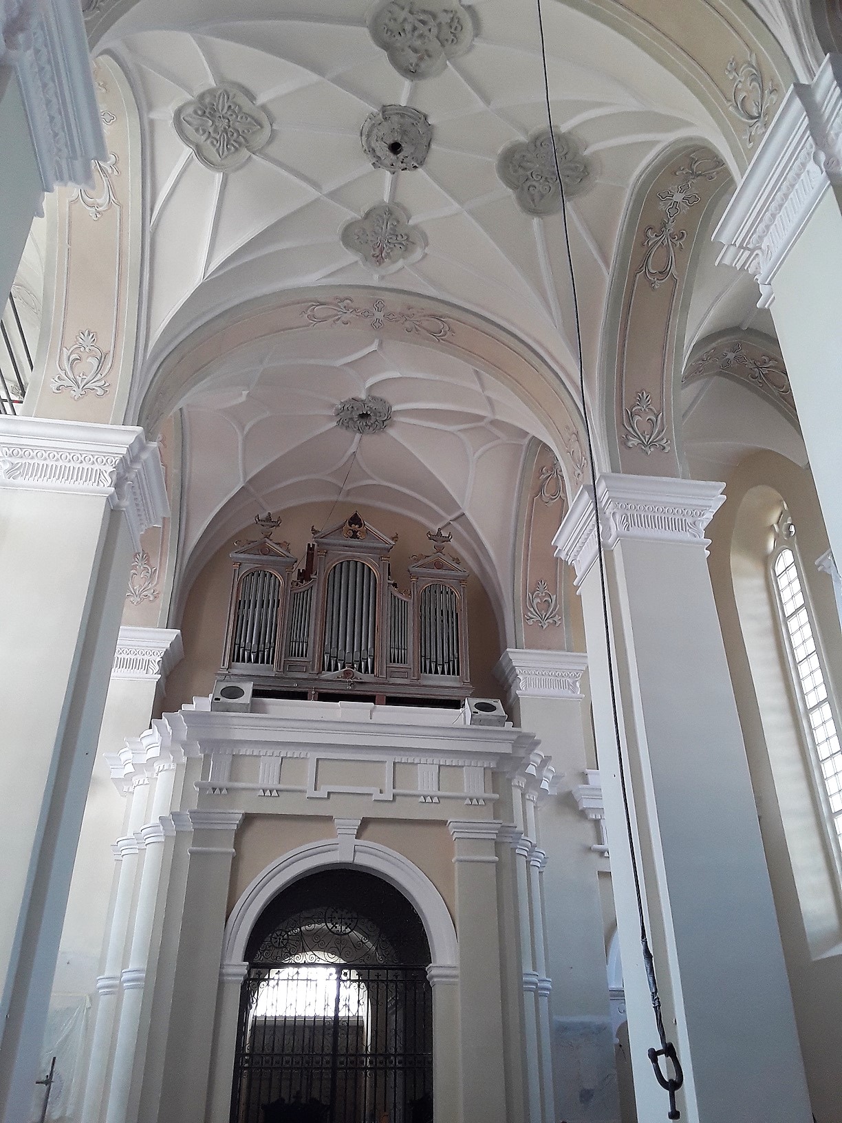 Veliuonos bažnyčia – bendra kunigaikščių  Vytauto Didžiojo, Zigmanto Vazos, karalienės Bonos  investicija