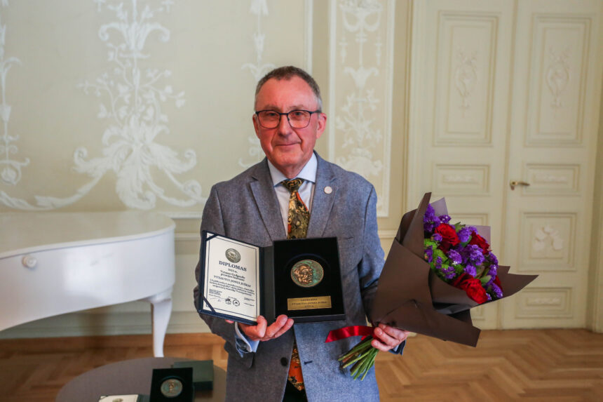 Prestižinės žurnalistikos premijos laureatas –  Vytautas Jonas Juška