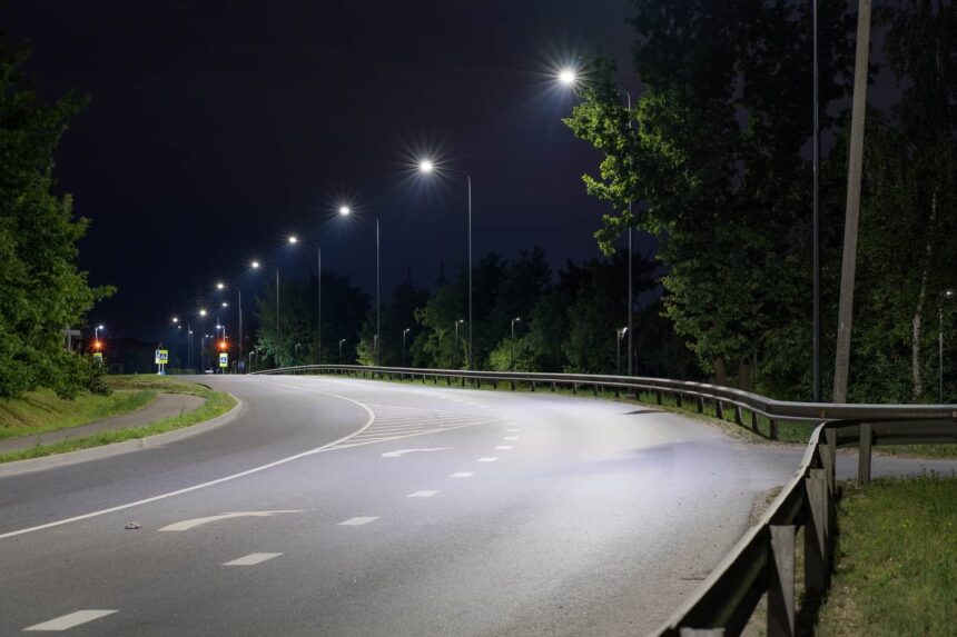 LED gatvių apšvietimas ir jo privalumai