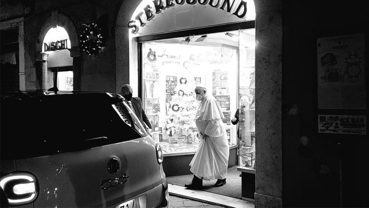 Popiežius: „Pasigendu laisvės išeiti į gatvę“