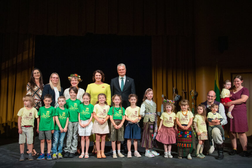 Prezidentas: dėkojame Australijos lietuvių bendruomenei už skleidžiamą lietuvybę