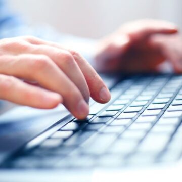 „Meta“ blokavo neautentiškų paskyrų administruotą Kapčiamiesčio poligono temai skirtą „Facebook“ grupę „Meta“ blokavo neautentiškų paskyrų administruotą Kapčiamiesčio poligono temai skirtą „Facebook“ grupę