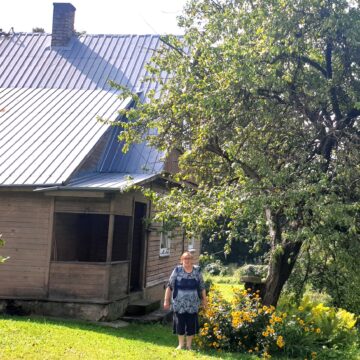 Bibliotekininkė Marijona Pradzeckaitė ir Prazdzeckų giminė Semeliškėse